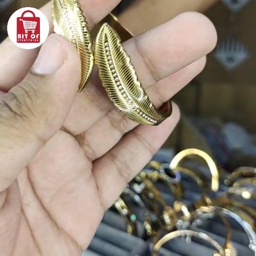 STYLISH HAND BRACELET