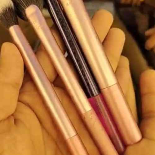 MAKEUP BRUSH (EACH)