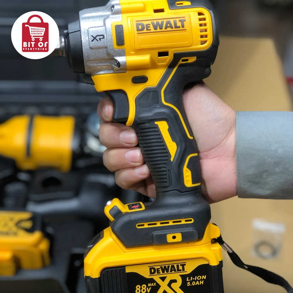 DEWALT DRILL MACHINE