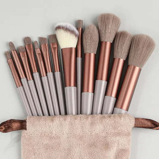 MAKEUP BRUSH SET