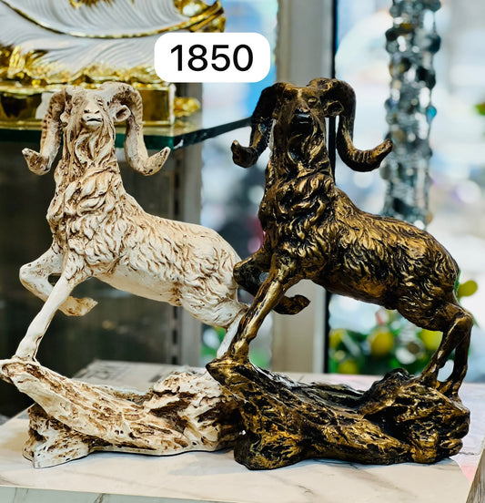 MARKHOR EACH
