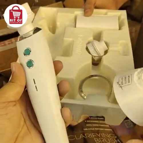 FACIAL BRUSH
