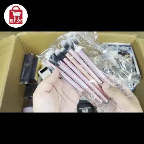 MAKEUP BRUSH SET
