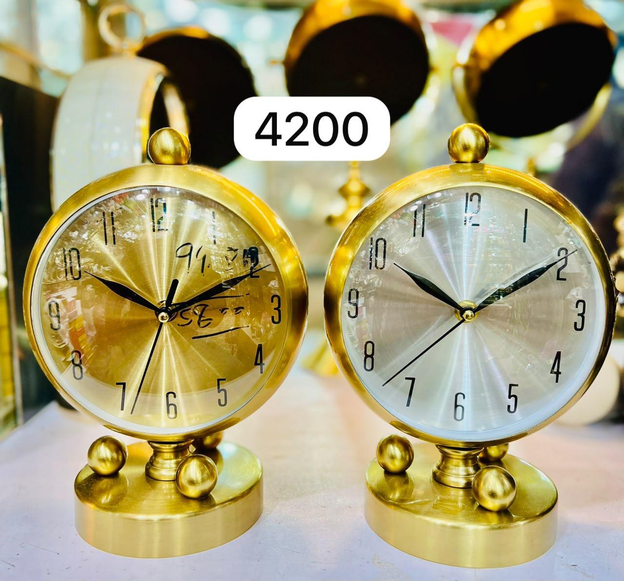TABLE CLOCK EACH