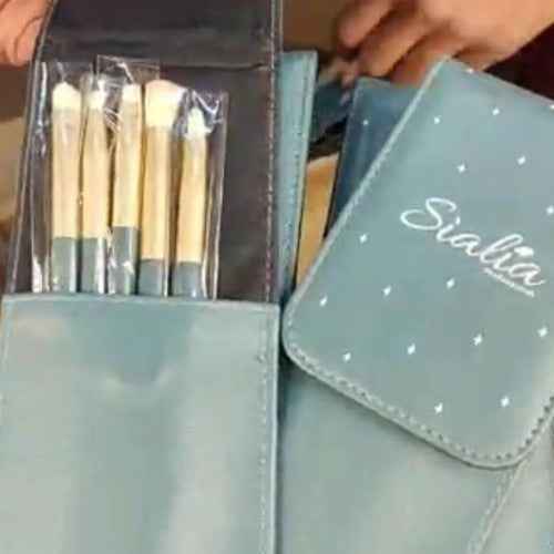 MAKEUP BRUSHES POUCH (EACH)