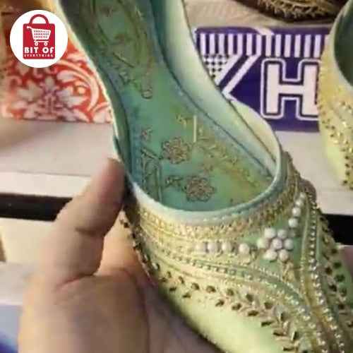 LADIES KHUSSA