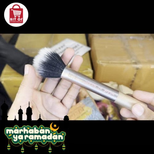 MAKEUP BRUSH