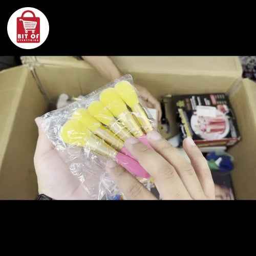 MAKEUP BRUSH (EACH)