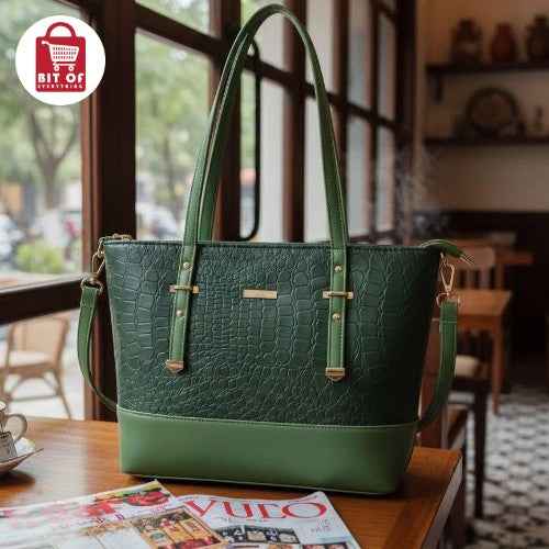 Faux Leather Croc-Textured Shoulder Bag – Chic Design with Gold Hardware ✨