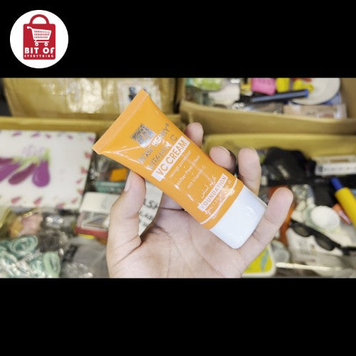 VC CREAM FOUNDATION